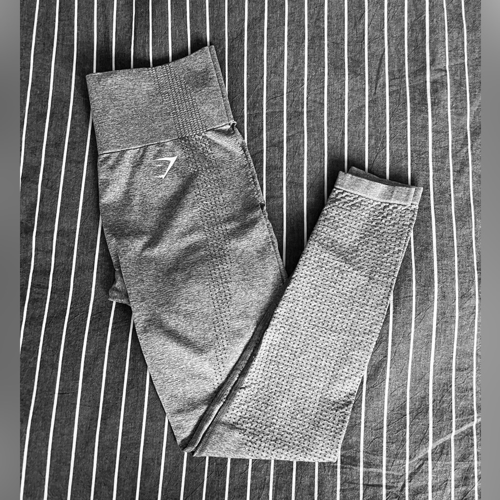 GYMSHARK VITAL LEGGINGS NWOT